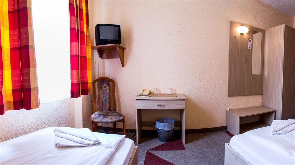 בודפשט Hotel Berlin מראה חיצוני תמונה